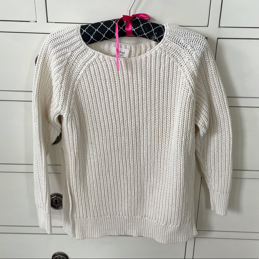 WILFRED (ARITZIA) white side slit sweater